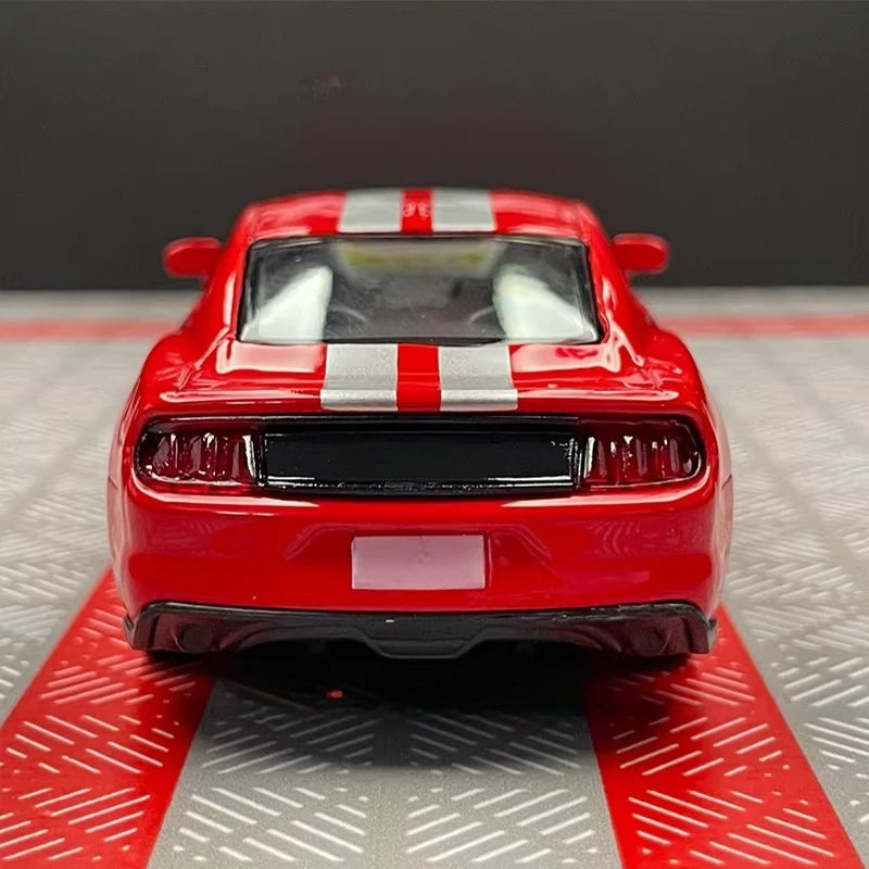 [TOY] 1:36 Ford 2015 Mustang Red Stripe Model Car Die-Cast