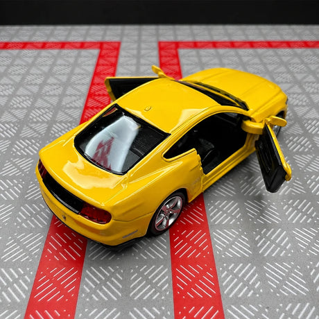 [TOY] 1:36 Ford 2015 Mustang Yellow Model Car Die-Cast