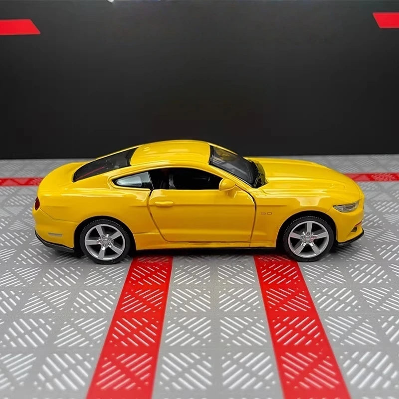 [TOY] 1:36 Ford 2015 Mustang Yellow Model Car Die-Cast