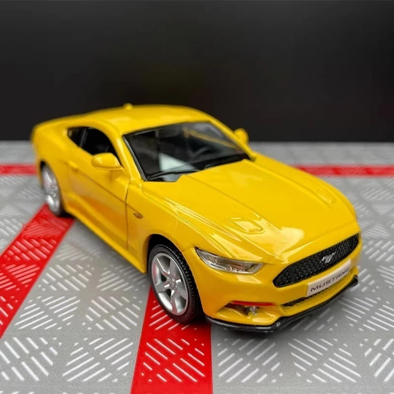 [TOY] 1:36 Ford 2015 Mustang Yellow Model Car Die-Cast