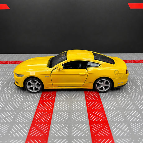[TOY] 1:36 Ford 2015 Mustang Yellow Model Car Die-Cast