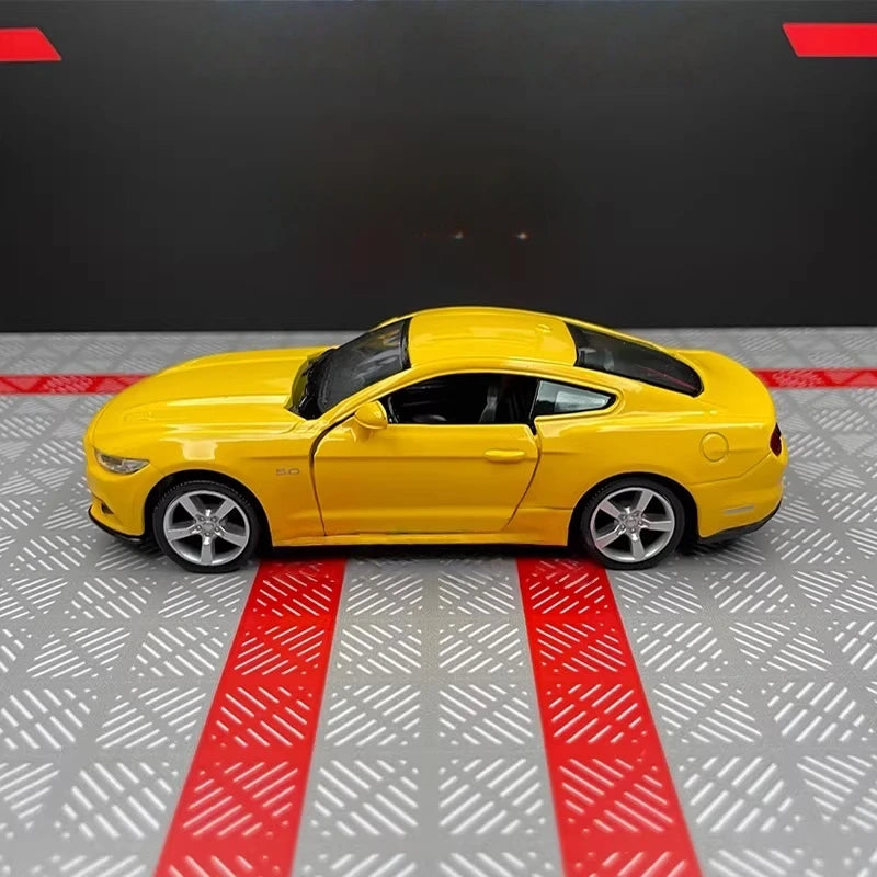 [TOY] 1:36 Ford 2015 Mustang Yellow Model Car Die-Cast