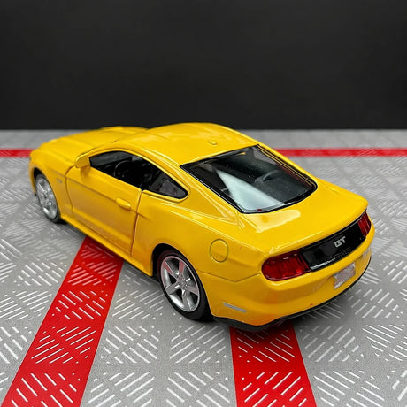 [TOY] 1:36 Ford 2015 Mustang Yellow Model Car Die-Cast