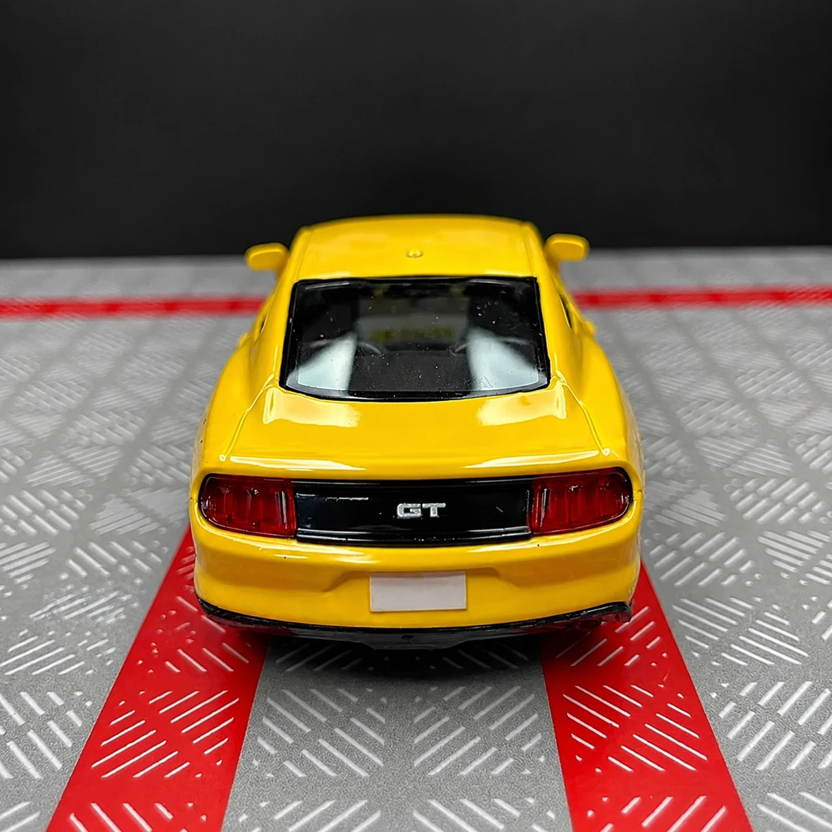 [TOY] 1:36 Ford 2015 Mustang Yellow Model Car Die-Cast