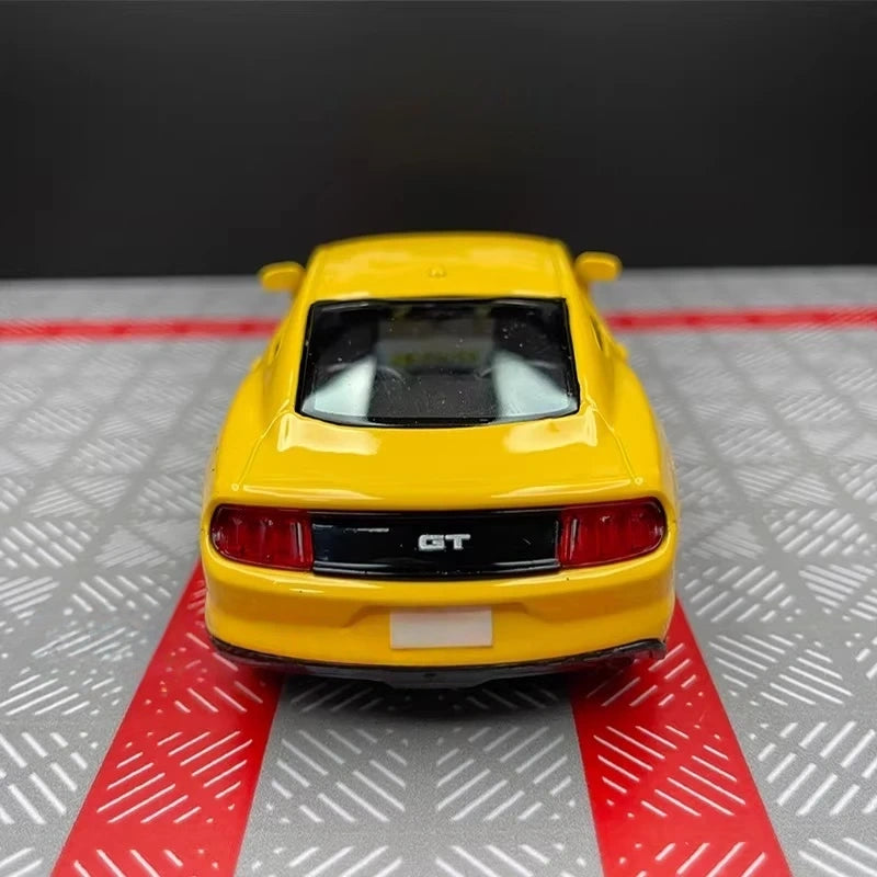 [TOY] 1:36 Ford 2015 Mustang Yellow Model Car Die-Cast