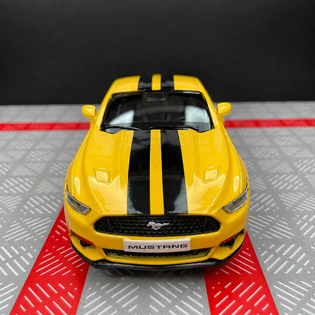 [TOY] 1:36 Ford 2015 Mustang Yellow Stripe Model Car Die-Cast