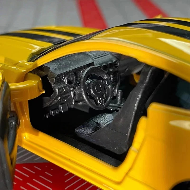 [TOY] 1:36 Ford 2015 Mustang Yellow Stripe Model Car Die-Cast