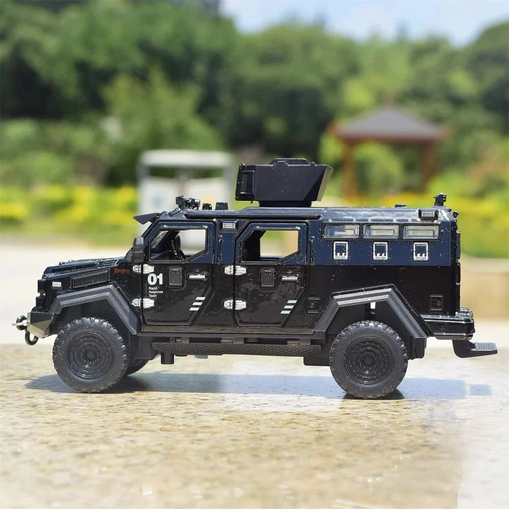[TOY] 1:36 Ford 2016 F-550 Sabertooth Armored Vehicle Model Car Die-Cast