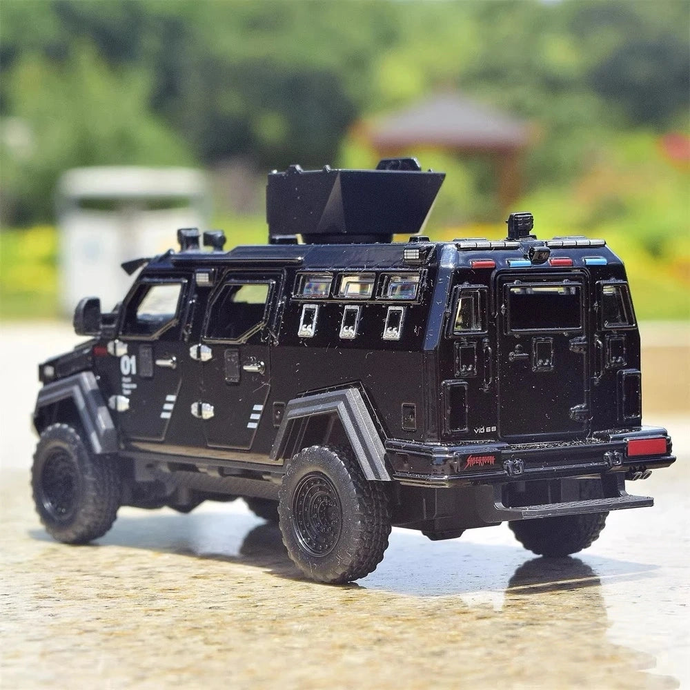 [TOY] 1:36 Ford 2016 F-550 Sabertooth Armored Vehicle Model Car Die-Cast