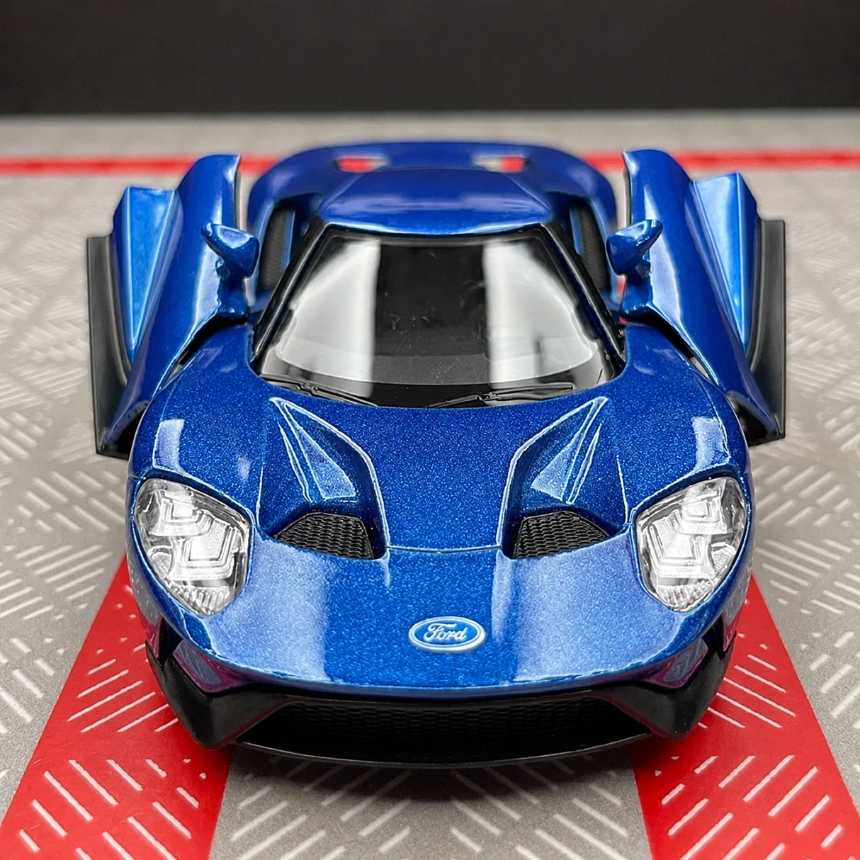 [TOY] 1:36 Ford 2017 GT Blue Model Car Die-Cast
