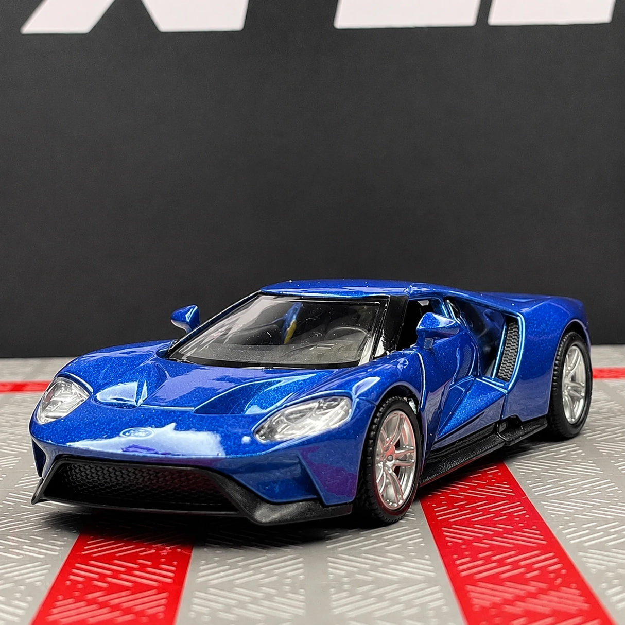 [TOY] 1:36 Ford 2017 GT Blue Model Car Die-Cast