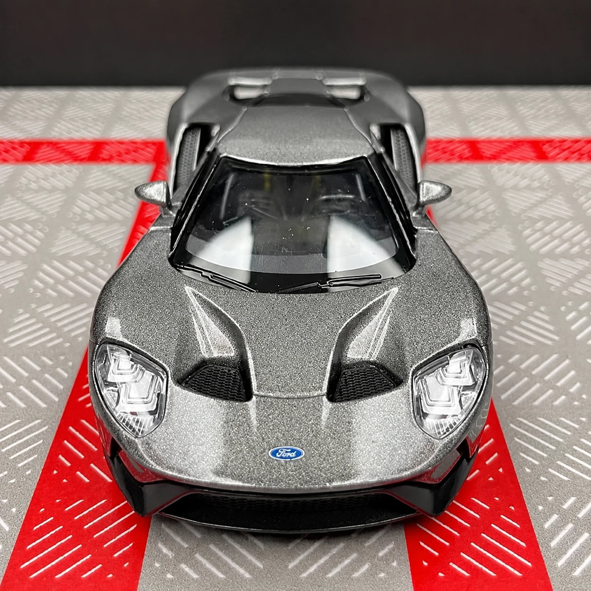 [TOY] 1:36 Ford 2017 GT Gray Model Car Die-Cast