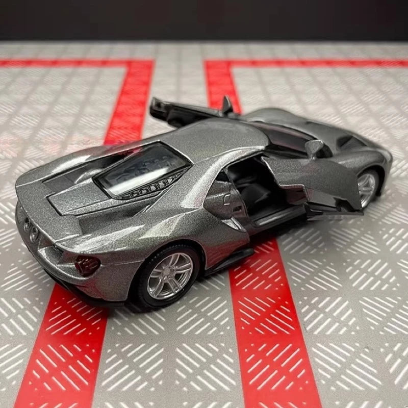 [TOY] 1:36 Ford 2017 GT Gray Model Car Die-Cast