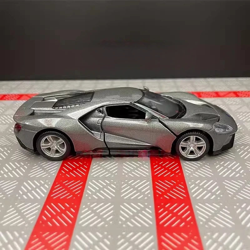 [TOY] 1:36 Ford 2017 GT Gray Model Car Die-Cast