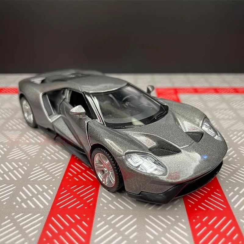[TOY] 1:36 Ford 2017 GT Gray Model Car Die-Cast