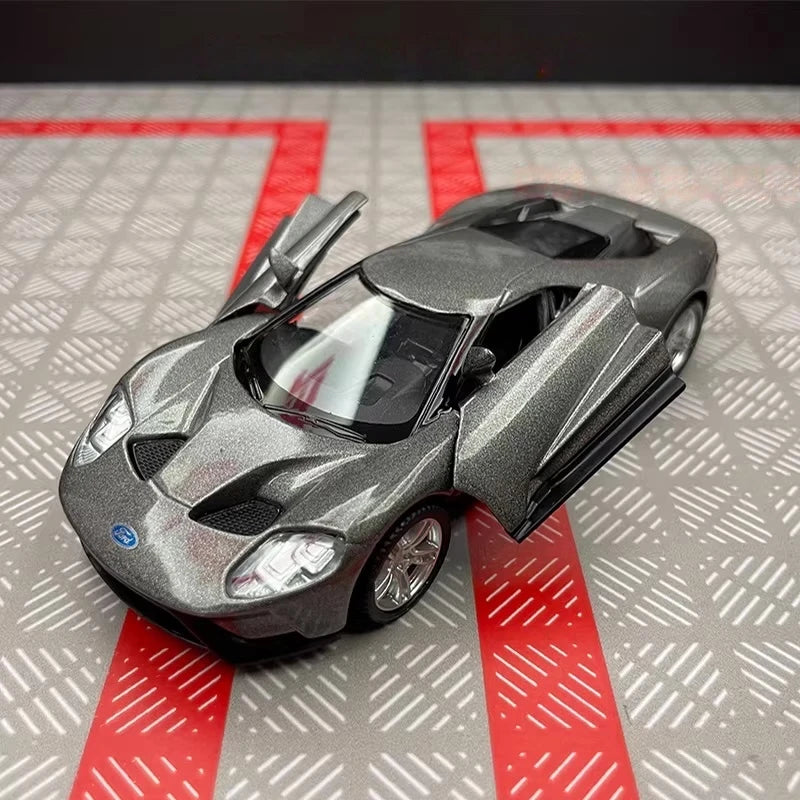 [TOY] 1:36 Ford 2017 GT Gray Model Car Die-Cast