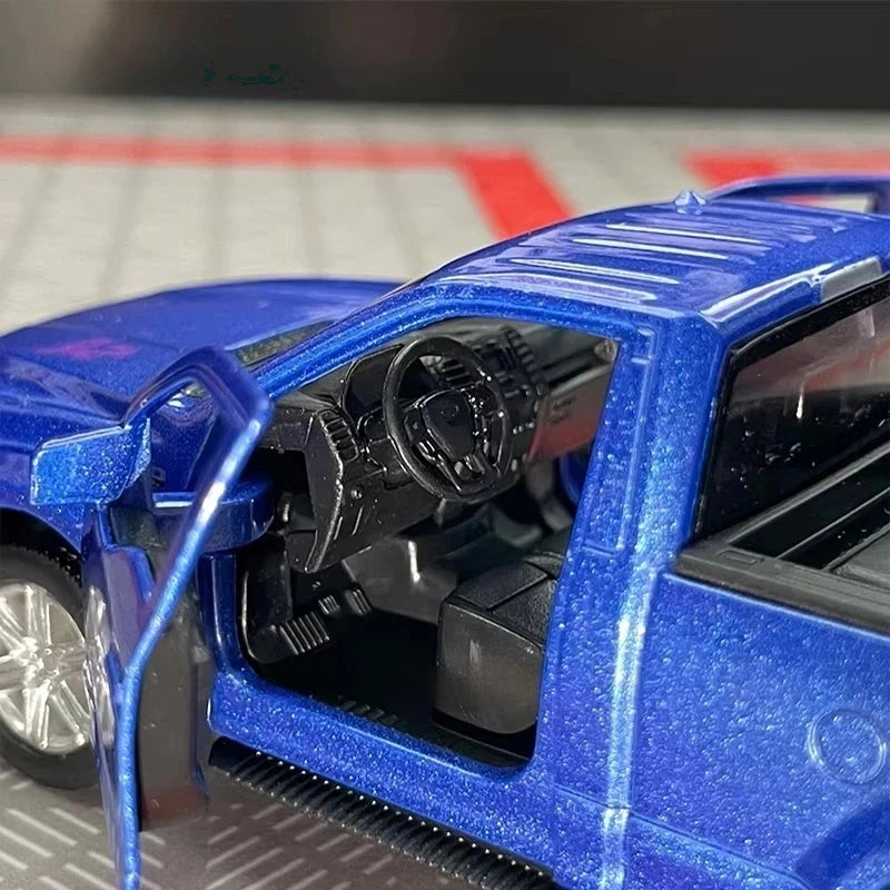 [TOY] 1:36 Ford 2018 F150 blu modellino di auto Die-Cast