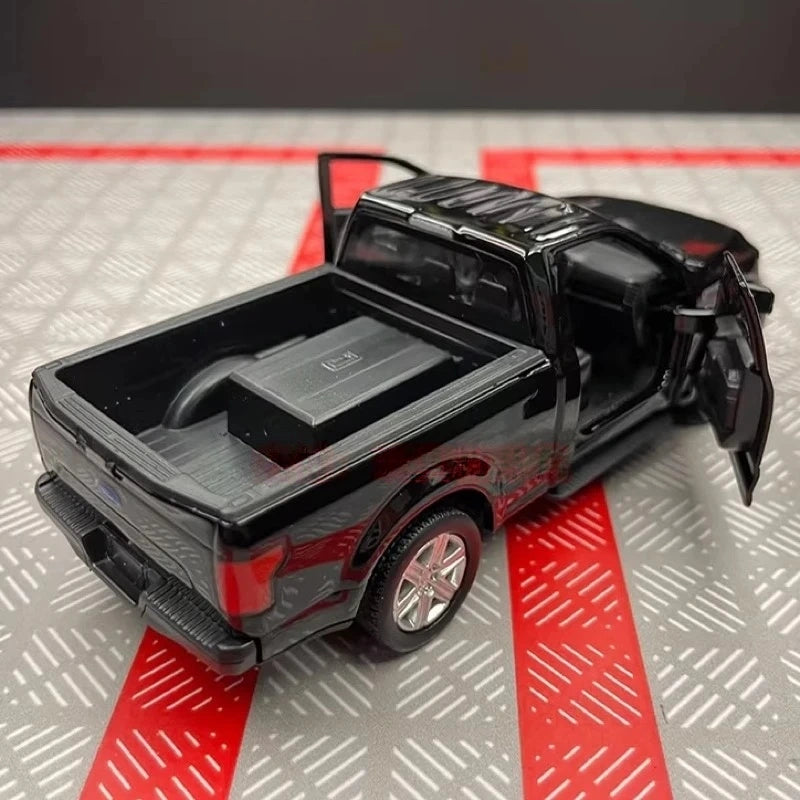 [TOY] 1:36 Ford 2018 F150 Glossy Black Model Car Die-Cast