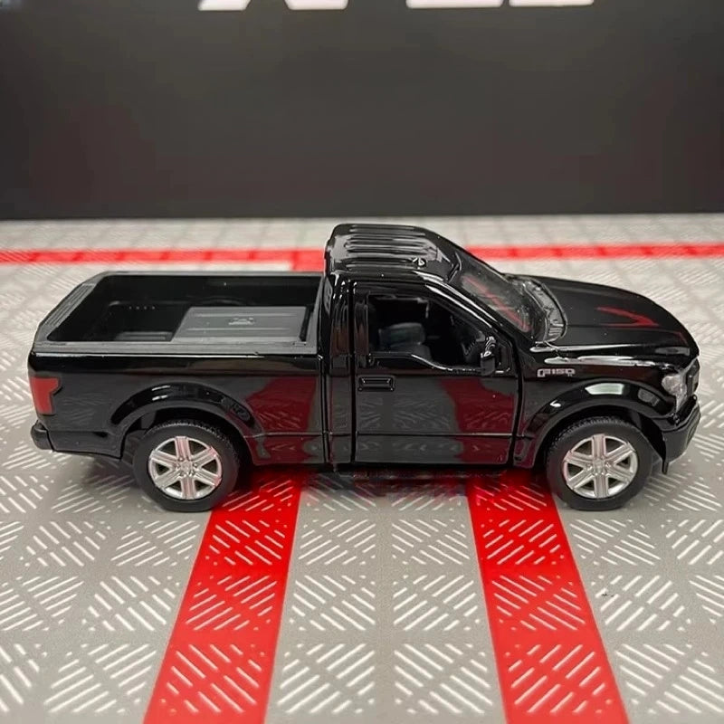 [TOY] 1:36 Ford 2018 F150 Glossy Black Model Car Die-Cast