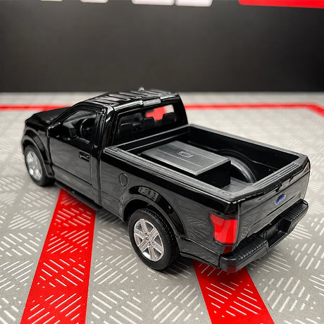 [TOY] 1:36 Ford 2018 F150 Glossy Black Model Car Die-Cast
