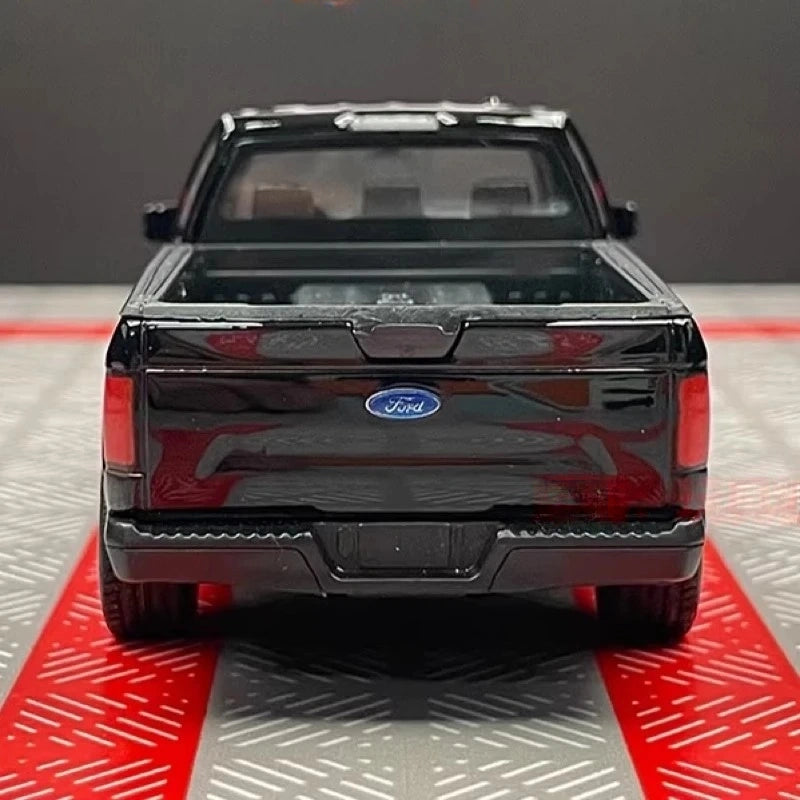 [TOY] 1:36 Ford 2018 F150 Glossy Black Model Car Die-Cast