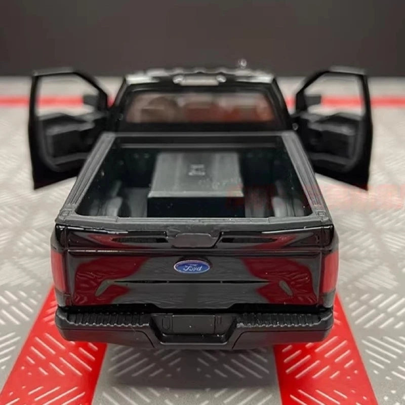 [TOY] 1:36 Ford 2018 F150 Glossy Black Model Car Die-Cast