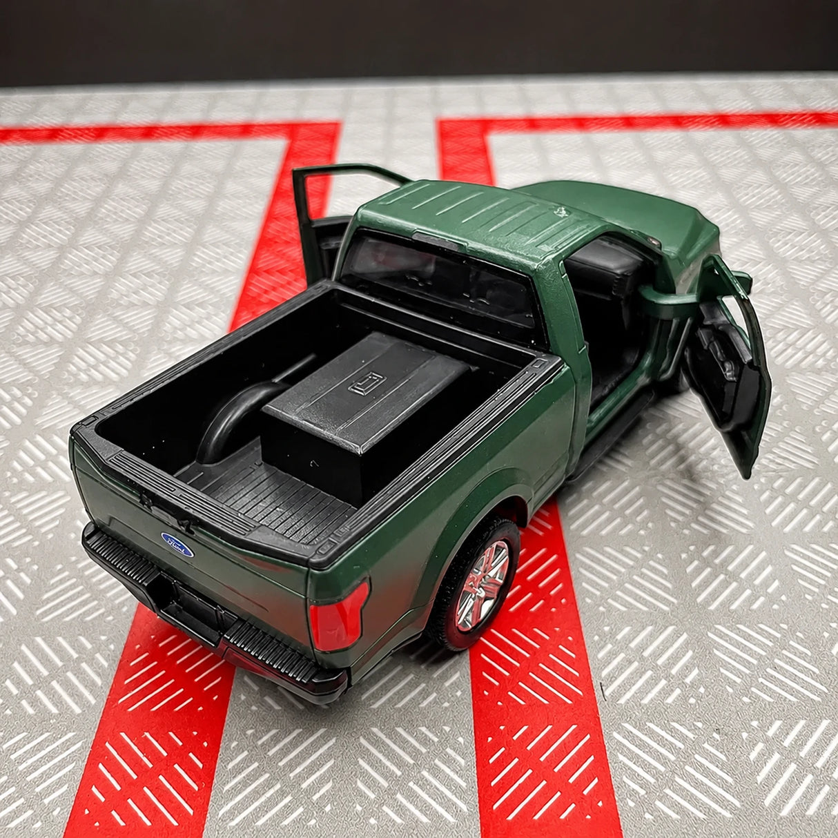 Ford 2018 F150 Green 1:36 – Diecast Display Model Die-Cast