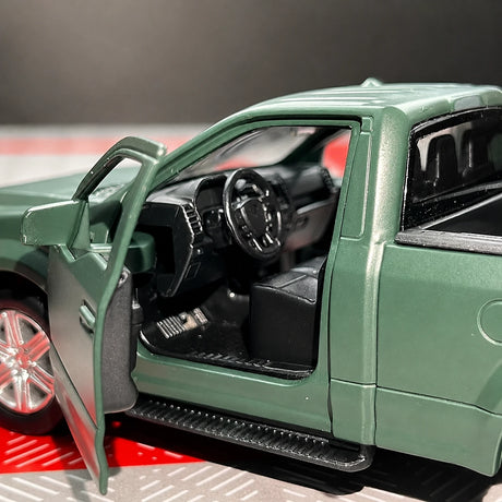 [TOY] 1:36 Ford 2018 F150 Green Model Car Die-Cast