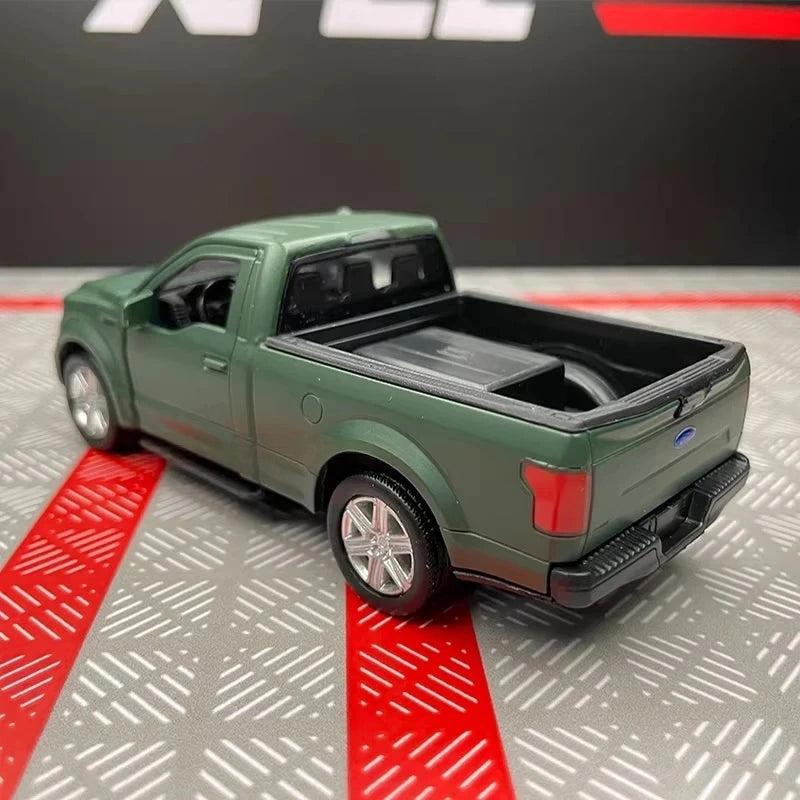 [TOY] 1:36 Ford 2018 F150 Green Model Car Die-Cast