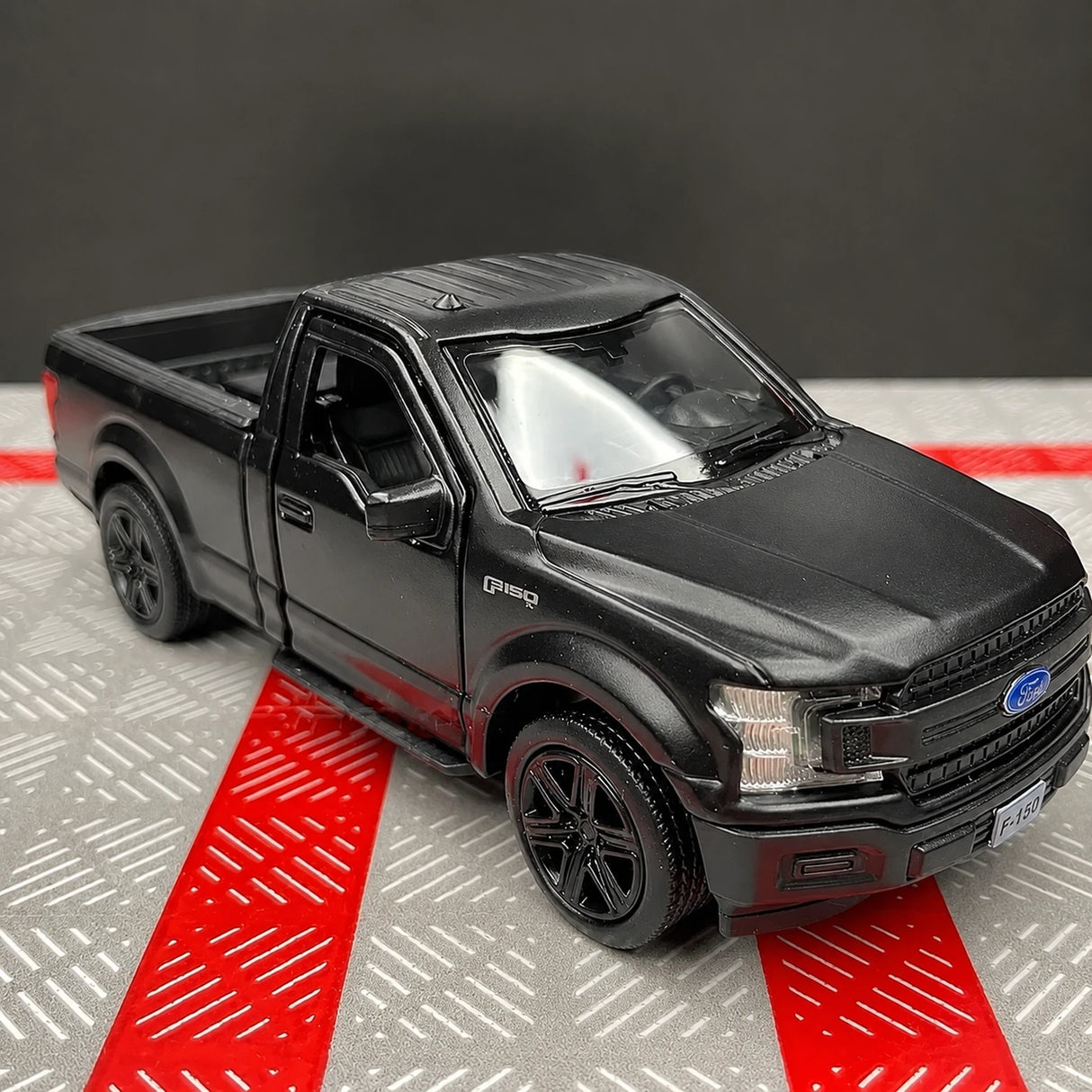 [TOY] 1:36 Ford 2018 F150 Matte Black Model Car Die-Cast
