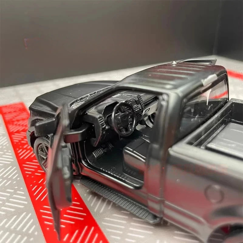 [TOY] 1:36 Ford 2018 F150 Matte Black Model Car Die-Cast