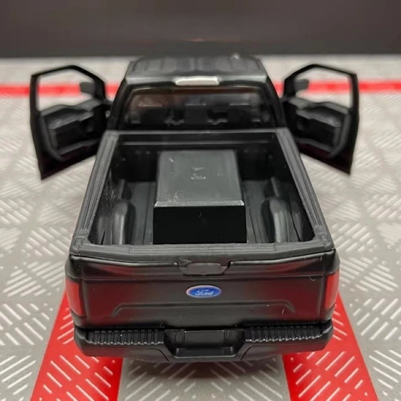 [TOY] 1:36 Ford 2018 F150 Matte Black Model Car Die-Cast