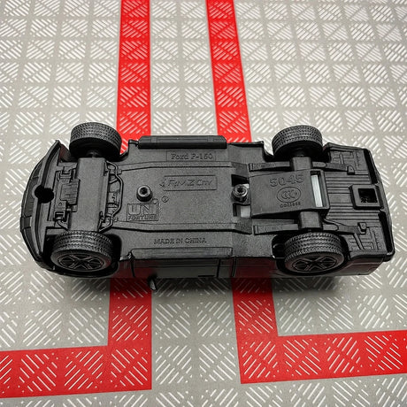 [TOY] 1:36 Ford 2021 Bronco Black Model Car Die-Cast