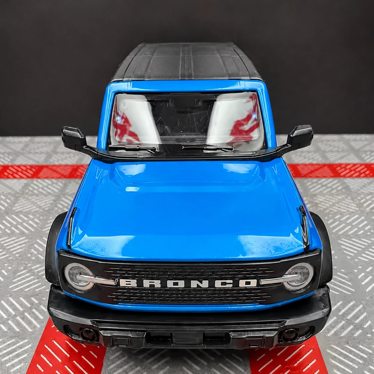 Ford 2021 Bronco Blue 1:36 – Diecast Display Model Die-Cast