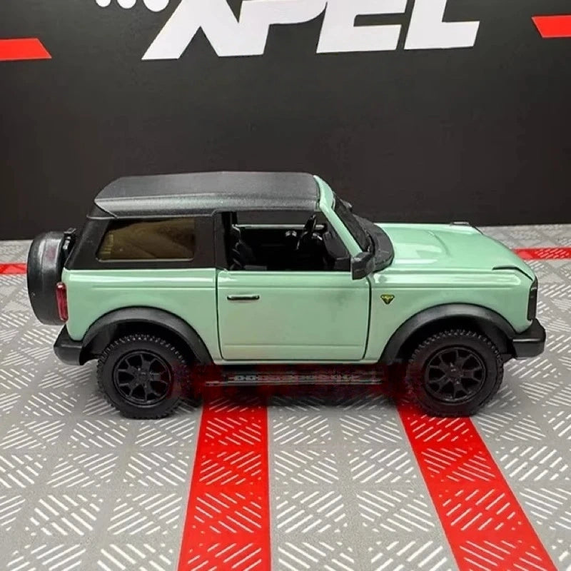 [TOY] 1:36 Ford 2021 Bronco Green Model Car Die-Cast