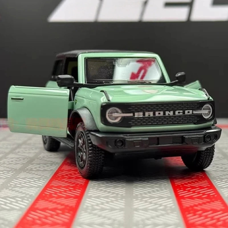 [TOY] 1:36 Ford 2021 Bronco Green Model Car Die-Cast