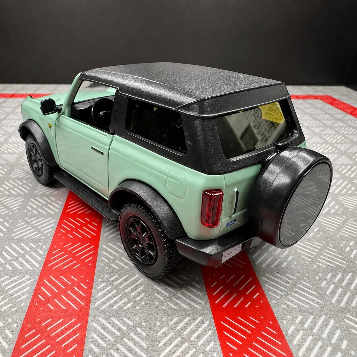 [TOY] 1:36 Ford 2021 Bronco Green Model Car Die-Cast