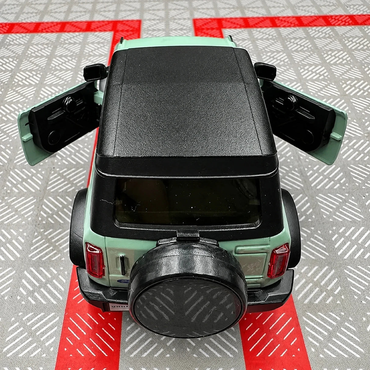[TOY] 1:36 Ford 2021 Bronco Green Model Car Die-Cast