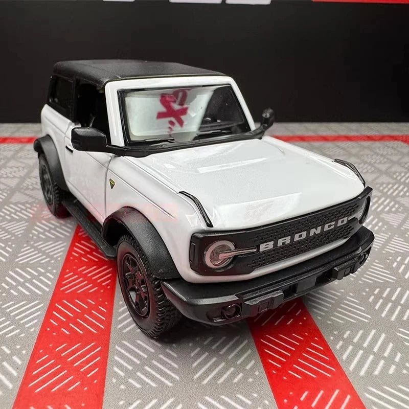 [TOY] 1:36 Ford 2021 Bronco White Model Car Die-Cast