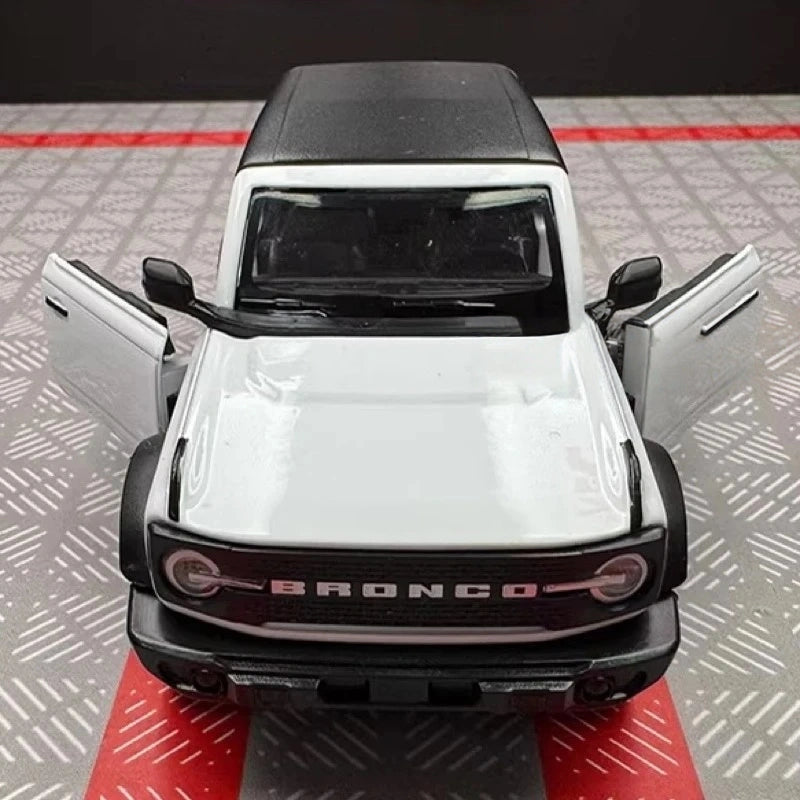 [TOY] 1:36 Ford 2021 Bronco White Model Car Die-Cast