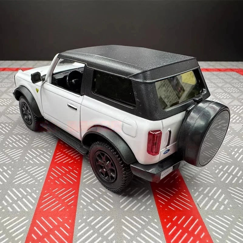 [TOY] 1:36 Ford 2021 Bronco White Model Car Die-Cast