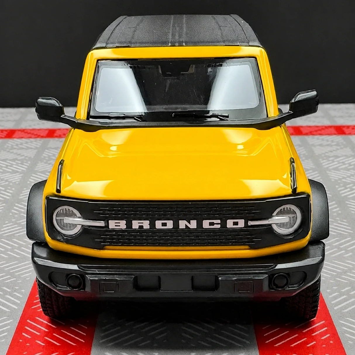 [TOY] 1:36 Ford 2021 Bronco Yellow Model Car Die-Cast