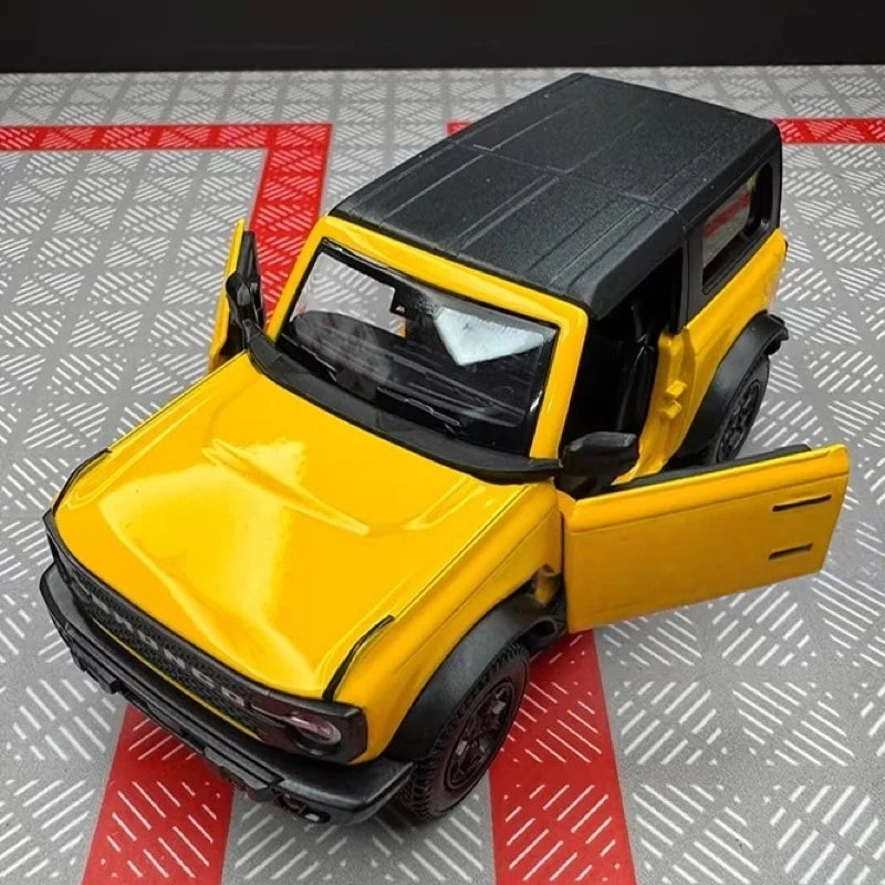 [TOY] 1:36 Ford 2021 Bronco Yellow Model Car Die-Cast