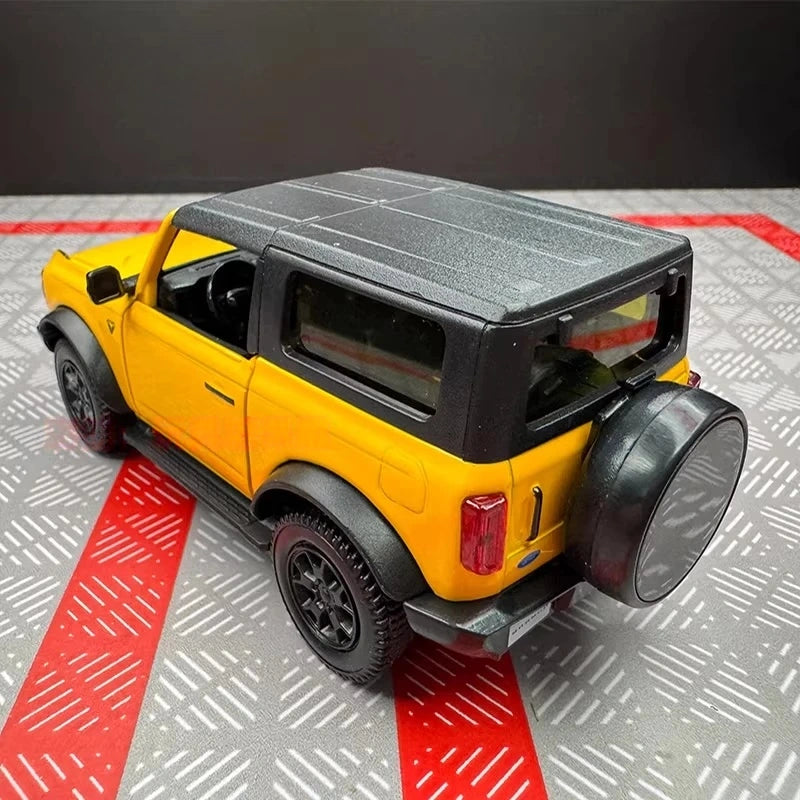 [TOY] 1:36 Ford 2021 Bronco Yellow Model Car Die-Cast