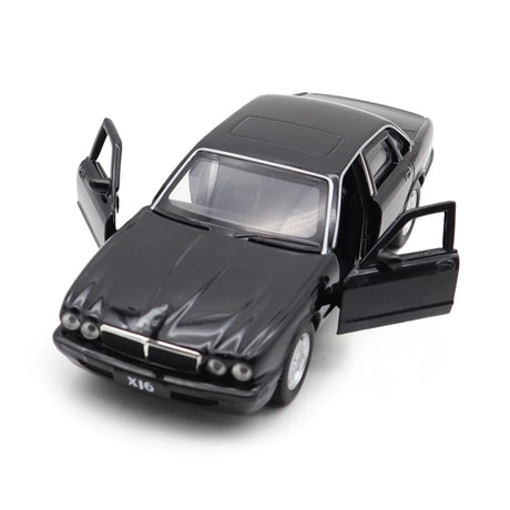 [TOY] 1:36 Jaguar 1990 XJ6 svart modellbil Die-Cast