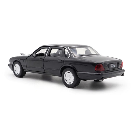 [TOY] 1:36 Jaguar 1990 XJ6 svart modellbil Die-Cast