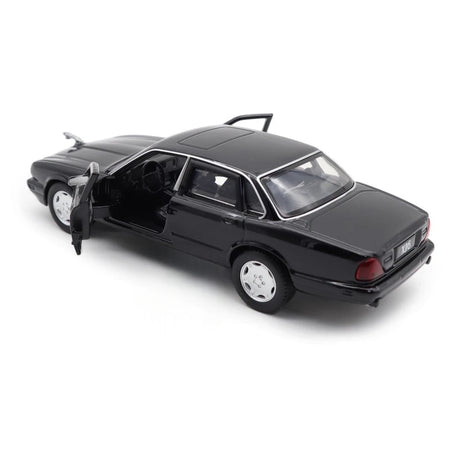 [TOY] 1:36 Jaguar 1990 XJ6 svart modellbil Die-Cast
