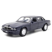 Jaguar 1990 XJ6 blå 1:36 – modellbil i gjuten metall för display