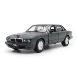 [TOY] 1:36 Jaguar 1990 XJ6 grön modellbil Die-Cast