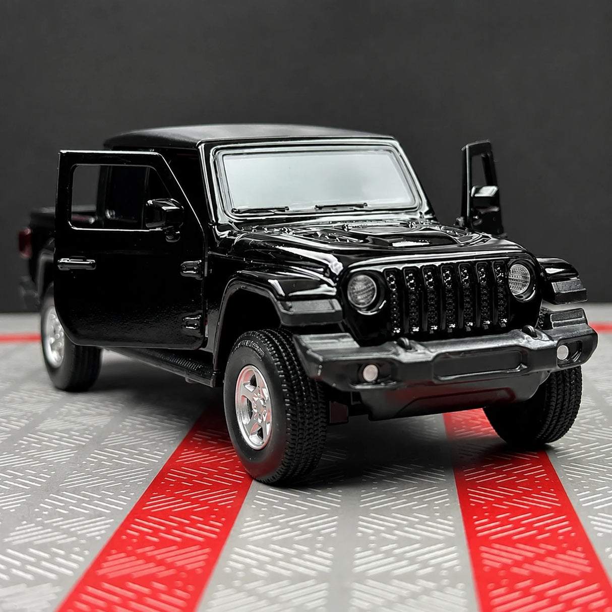 Jeep 2020 Gladiator أسود 1:36 – نموذج عرض معدني مصبوب